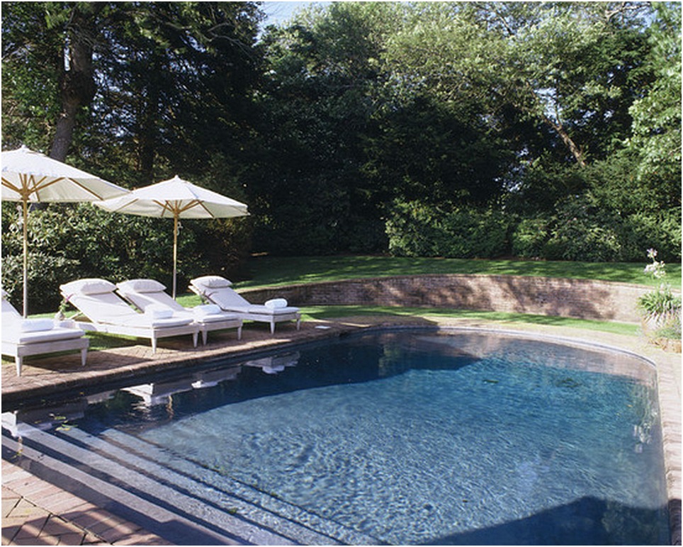 Desain Kolam Renang Pribadi