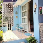 Model Keramik Teras Rumah Minimalis Dengan Warna Cat Teras Biru
