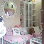 Dekorasi Ruang Tamu Mungil Bergaya Shabby