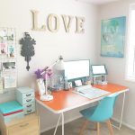 Desain Meja Komputer Cewek Perempuan