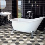 Lantai Keramik Kamar Mandi Hotel Minimalis Berbentuk Hexagonel Modern Dengan Bathtub Yang Cantik