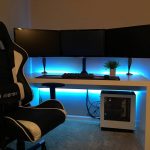 Meja Komputer Gaming 3 Monitor