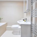 Model Kamar Mandi Minimalis Modern