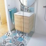 Dekorasi Kamar Mandi Dengan Keramik Yang Cantik