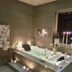 Dekorasi Kamar Mandi Romantis Unik