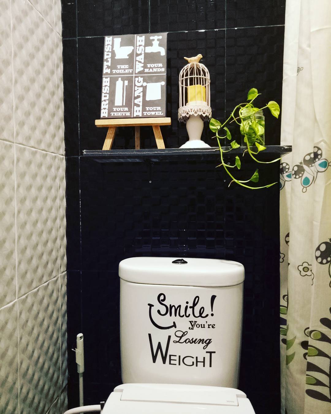 Ide Dekorasi Kamar Mandi Minimalis Terlihat Keren Terbaru Dengan Wallpaper