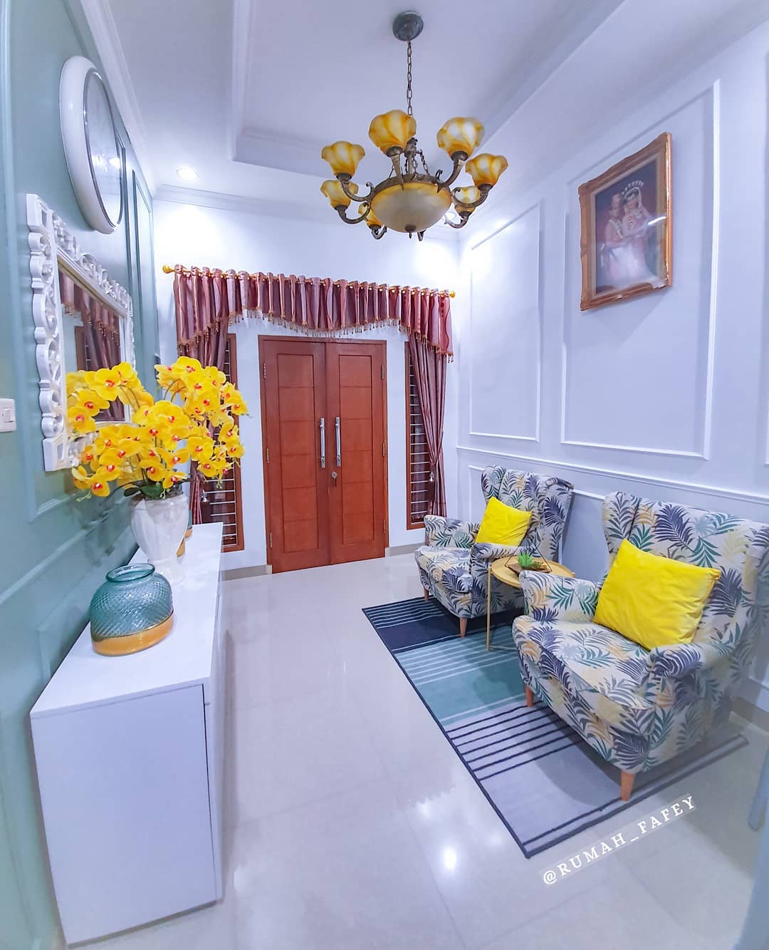 Warna Cat Tembok Ruang Tamu Yang Bagus Warna Ungu Muda