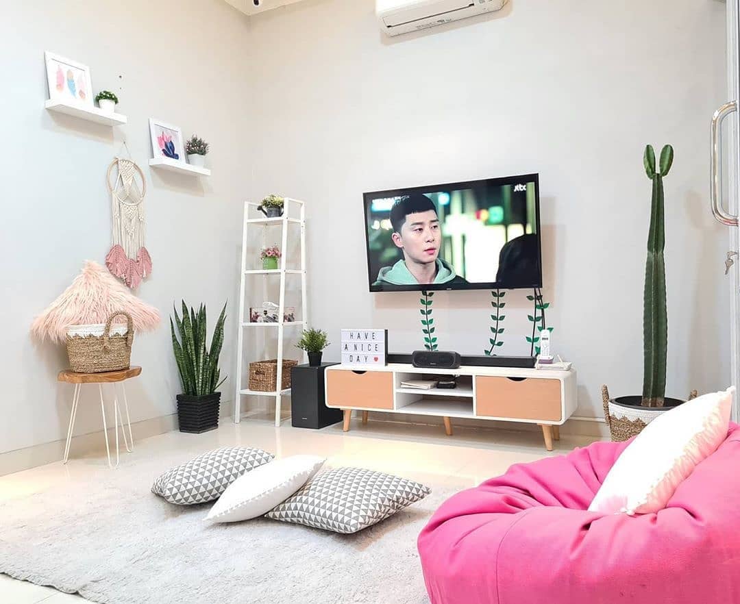 Model Rak TV Modern Minimalis Terbaru